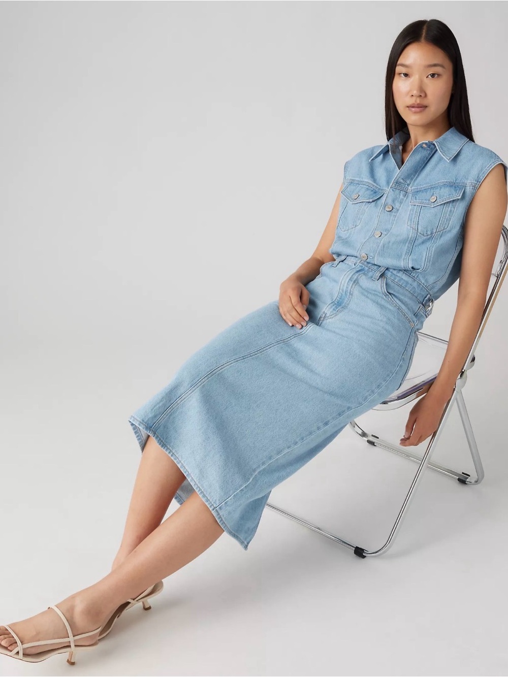 NEW Levi’s Sleeveless Denim Midi Dress